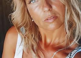 Em topless na cama: Bárbara Norton de Matos despede-se de 2020 com foto  poderosa