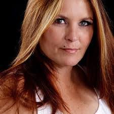 Dawn Feltner's Instagram, Twitter & Facebook