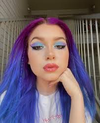 2025 Hair & Nail Trends to Try