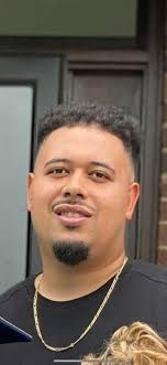 This is an old picture but somebody said I went to great clips 😔 what yall  think?