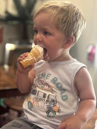 CAPT'N JACK'S Ice cream shack is looking for an individual to finish up the  summer in our ice cream building. Prior experience is a plus! Stop out so  we can meet and