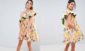 En las bodas de día tienen cabida todo tipo de estampados y es que el dresscode suele ser algo más relajado a no ser que los novios indiquen lo los vestidos de colores lisos y fuertes son también una excelente opción a la hora de elegir tu look de invitada. 10 Vestidos De Fiesta Para Bodas De Dia Foto 1