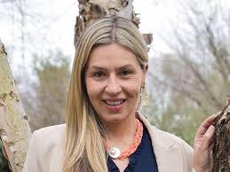 6 running for 3 seats