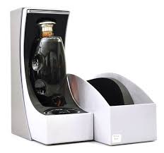 Hennessy Ellipse France Cognac Rarissime Bouteille 70 Cl Dans Son Coffret Design D Emballage Creatif Coffret Champagne Coffret