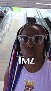 EltonJohn needed to GO to the bathroom so desperately while shopping in  Nice, he peed in a bottle in the middle of a store! 😱😂 Harvey, Charles  and Babcock break down the