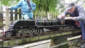 A mechanical stoker was used, but foreign objects jammed the feed. 3 1 2 Inch Gauge Rhodesia Railways 15a 4 6 4 4 6 4 Beyer Garratt Live Steam Locomotive Youtube