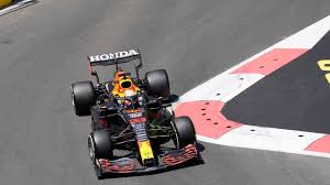 50 years of british grand prix drivers. Verstappen Unfall Im Abschlusstraining Von Baku Formel 1 Newsticker Sportschau De