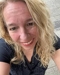 Lisa Montenegro's Instagram, Twitter & Facebook