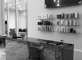 On the street of atlanta highway and street number is 5445. Award Winning Hairdressers Birmingham James Bushell
