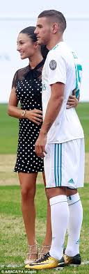 You are absolutely marvelous, hope you will have a great day ❤. Real Madrid Theo Hernandez Struggles To Do Six Kick Ups Hernandez Kicks Tough Day