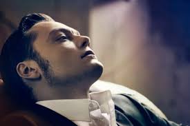 Tiziano ferro, hai delle isole negli occhi sempre al 1 posto in radio tiziano ferro: Troppo Buono Recensione Laquartanota