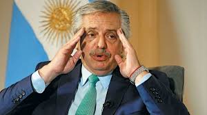 Es abogado egresado de la universidad de buenos aires y en abril pasado cumplió 60 años. Vayan Y Contagiense Otro Blooper De Alberto Fernandez Al Anunciar Que Siguen Las Restricciones Totalnews Agency Argentina
