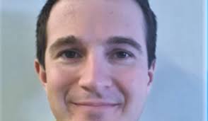 BRAVERY AWARD FOR PARAMEDIC LEGGETT WHO HELPED RESCUE FAMILY IN FIRE