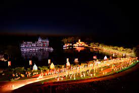 Последние твиты от puy du fou (@puydufou). La Cinescenie Spektakel Nachtliche Schauspiele Show Puy Du Fou