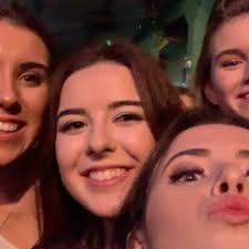 molly munro (@molly_munro11)