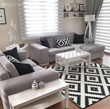 Derya Hanim In Modern Stilde Uyumlu Ve Zevkli Evi Oturma Odasi Fikirleri Oturma Odasi Takimlari Oturma Odasi Dekorasyonu