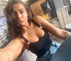 A 21 éves tóth andit jelenleg 169 ezren követik az instagramon, rendszeresen oszt meg magáról szexi képeket a rajongókkal. Toth Andi Andee Photos Facebook