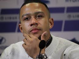 Memphis depay scouting report table. Ol Memphis Depay En Surpoids Que Du Muscle Repond Le Club
