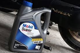 Hal ini lantaran struktur molekul oli mineral yang tidak merata dapat membuat komponen saling mengikis satu sama lain, sehingga komponen mesin baru bisa bertaut dengan pas dan. Motor Matic Pakai Oli Mesin Untuk Mobil Bensin Boleh Tidak Sih Otojurnalisme Com