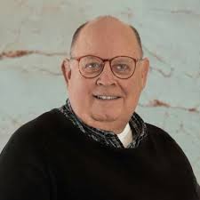 Roger B. Rowland (@RogerBRowland)