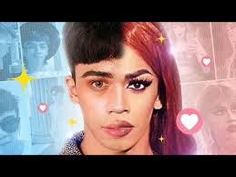 John Mac Lane Coronel or Taylor Sheesh (Filipino Taylor Swift look-a-like)  at FedSquare