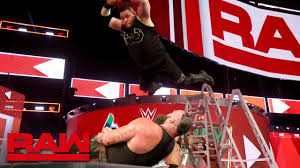 Get wwe raw results & updates, including photos and video highlights of the best moments from wwe raw episodes airing weekly on usa network. Braun Strowman Vs Finn Balor Vs Bobby Roode Vs Kevin Owens Fatal 4 Way Raw June 11 2018 Youtube