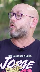 Viva São Jorge!!⚔️🐲 A @BandTV Rio @Joyce Alvesbateu um papo sensacional  com o escritor, professor, historiador, compositor brasileiro, Luiz Antonio  Simas, para falar sobre São Jorge! A primeira ...