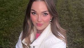 Alyssa Mckay's Instagram, Twitter & Facebook