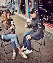 Aktuell moderiert sie die motogp bei servustv. Thanks Maverick12official Eve Scheer Moderation Motogp Servustv