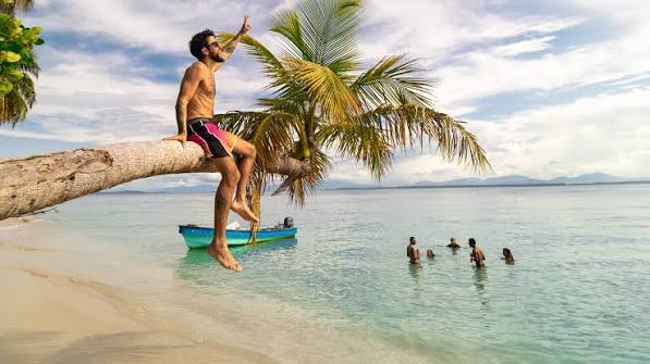 Panama Beaches | Pacific Ocean & Caribbean Sea