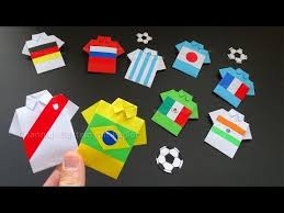 Origami Fussball Trikot Basteln Mit Papier Hemd Shirt Falten Diy Geschenk Bastelideen Deko Gutschein Basteln Fussball Basteln Mit Papier Shirts Falten