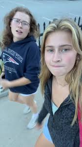 Sophie (@sophieeyatess6)