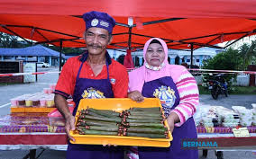 Trying to get successful life as dream since we are young. Bernama Selak Pintu Banjar Special Delicacy Only Found During Ramadan