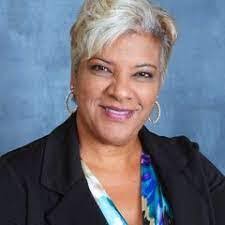 Rhonda Kennard's Instagram, Twitter & Facebook