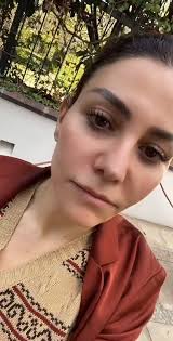 Familia es la que te quiere y la que está, no siempre es la que lleva tu  misma sangre, se q me siguen en TikTok y les dejé un mensaje xc$&r0$