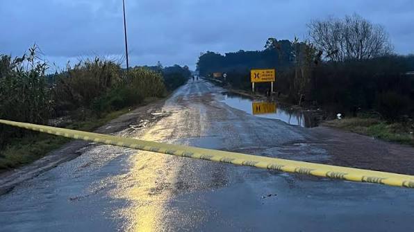 Las lluvias mantienen rutas, caminos y pasos anegados en distintos puntos  del departamento