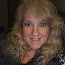 Shayla & I had a great time in Outerbanks. Y'all go visit. Thanks to our  amazing friends who invited us out. (Can't find everyone