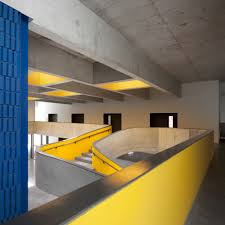 Gallery Of Braamcamp Freire Cvdb Arquitectos 6 School Architecture Interior Design School School Interior
