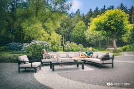 Sind sie auf der suche nach neuen loungemöbeln, aber wissen mit zwischenelementen kann die größe der gartenlounge ganz einfach angepasst werden. Aluminium Lounge Xxl Factor Black 7 Personen Loungemobel Gartenmobel Too Design Gartenmobel