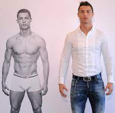 Wie schafft es cristiano ronaldo, so einen körper zu haben? Cristiano Ronaldo Wozu Braucht Er Eigentlich Diesen Oberkorper Welt