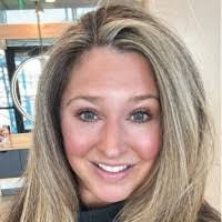 Ashley Kent's Instagram, Twitter & Facebook