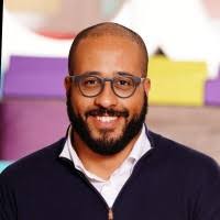 600+ profili “Stephen”