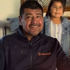 Selma Baseball families rally around father who suffered heart attack at  son's game