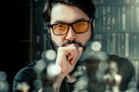 Alan Nicolas consegue criar e conduzir várias empresas de sucesso