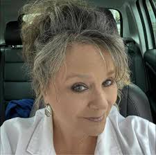 Is there a laundromat open in the Mills River area?