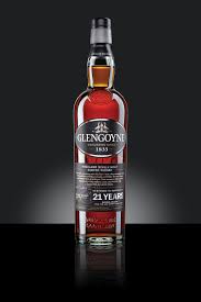 Christmas Cake Honey And Rich Fruit With A Long Cinnamon Finish Perfect After Dinner Or Frankly Anytime We Distil Slowe Whisky Bottle Whisky Single Malt