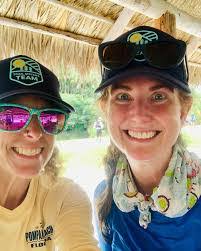 Melinda Hooper's Instagram, Twitter & Facebook