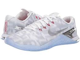 Nike Metcon 4 Amp Training At Zappos Com Nike Metcon Metcon Training Shoes