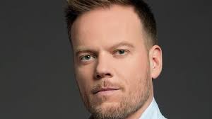 The Guncle' Film To Be Directed By Jason Moore For Lionsgate