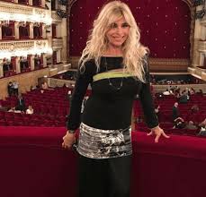 E la bega con marina occhiena che a cadenza praticamente quotidiana tornano a. Era Marina La Bionda Dei Ricchi E Poveri Oggi A 70 Anni E Diventata Cosi Foto